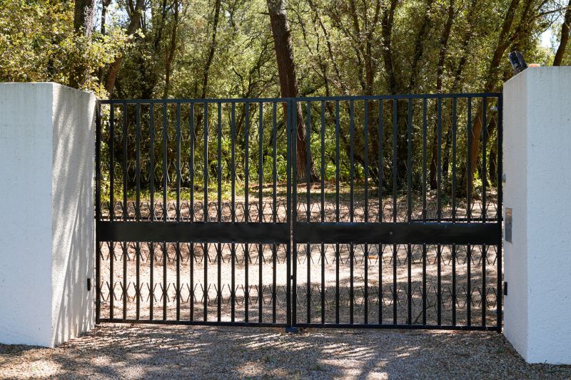 Building Gate Installation in Boca Raton, FL